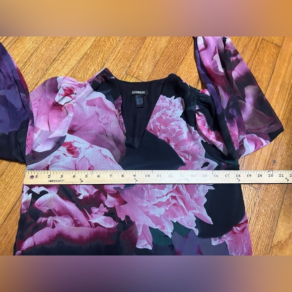 Express Whimsical Floral Print Sheer Balloon Sleeve Flutter Cuff Top Small - Picture 7 of 10